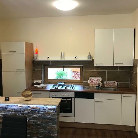 Candy Apartman Keszthely Exteriör bild